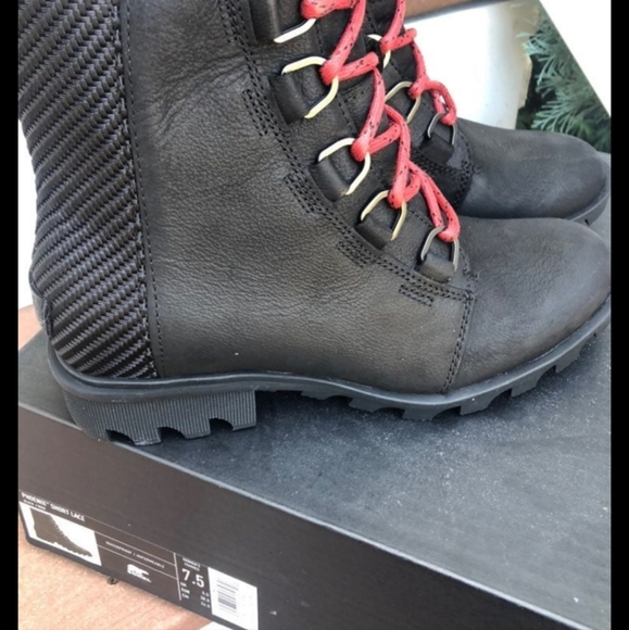 Sorel Phoenix Lace Up Boot - Picture 4 of 4